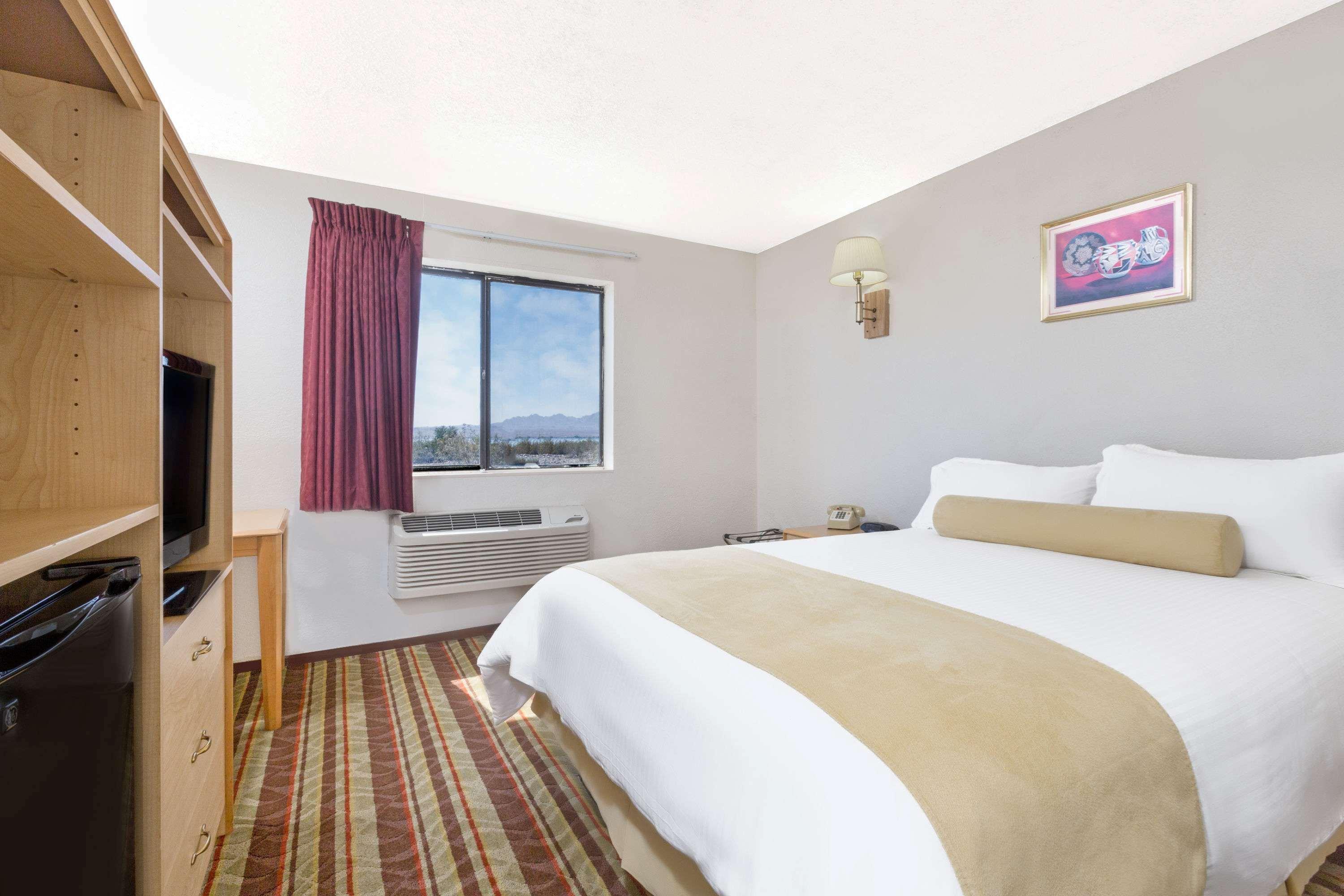ซูเปอร์ 8 บาย วินด์แฮม เลกฮาวาซู ซิตี้ Hotel เลคฮาวาซูซิตี้ ภายนอก รูปภาพ
