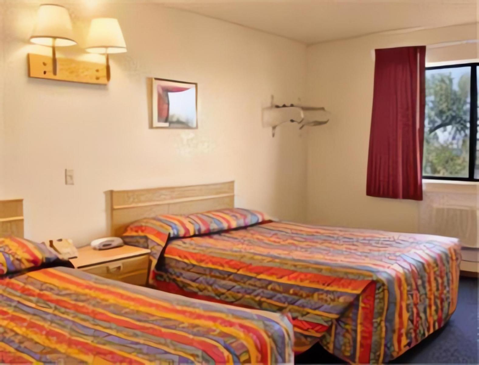 ซูเปอร์ 8 บาย วินด์แฮม เลกฮาวาซู ซิตี้ Hotel เลคฮาวาซูซิตี้ ภายนอก รูปภาพ